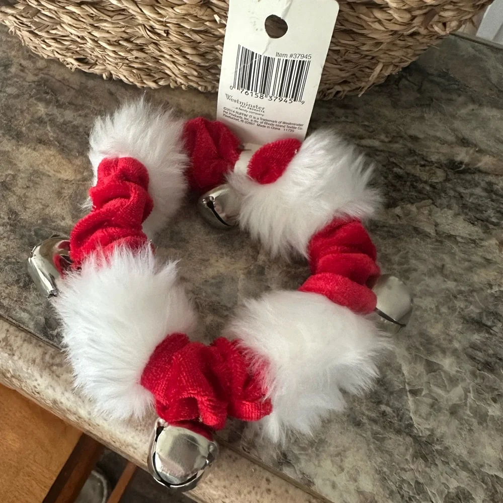 NWT Dog Jingle Bell Collar sz. Medium by Ruffin’It great 4 holidays & dress up! - Picture 3 of 4